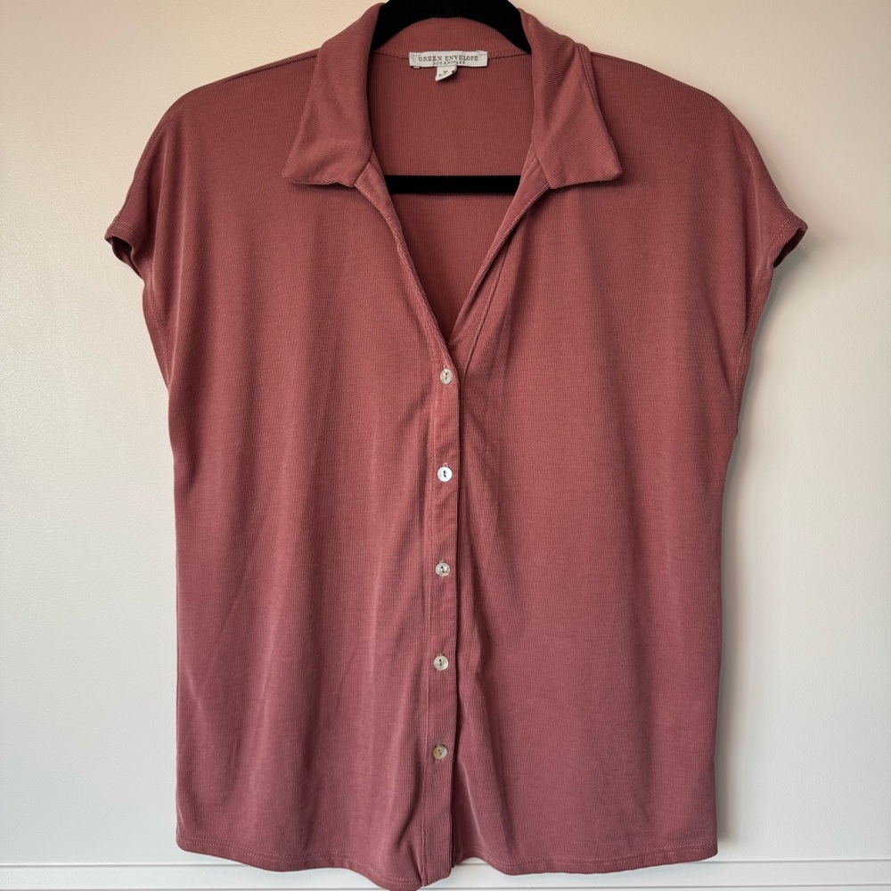 Green Envelope Los Angeles Rose Button-Up Blouse Women’s Size Medium - Picture 1 of 6